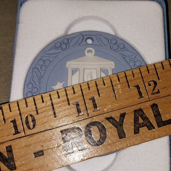 Wedgwood Jasperware Annual Ornament - Lantern - Picture 6 of 6